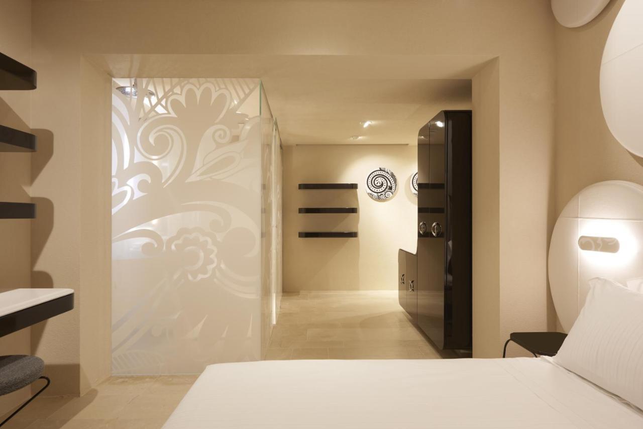 Palazzo Gatto Art & - Bw Premier Collection